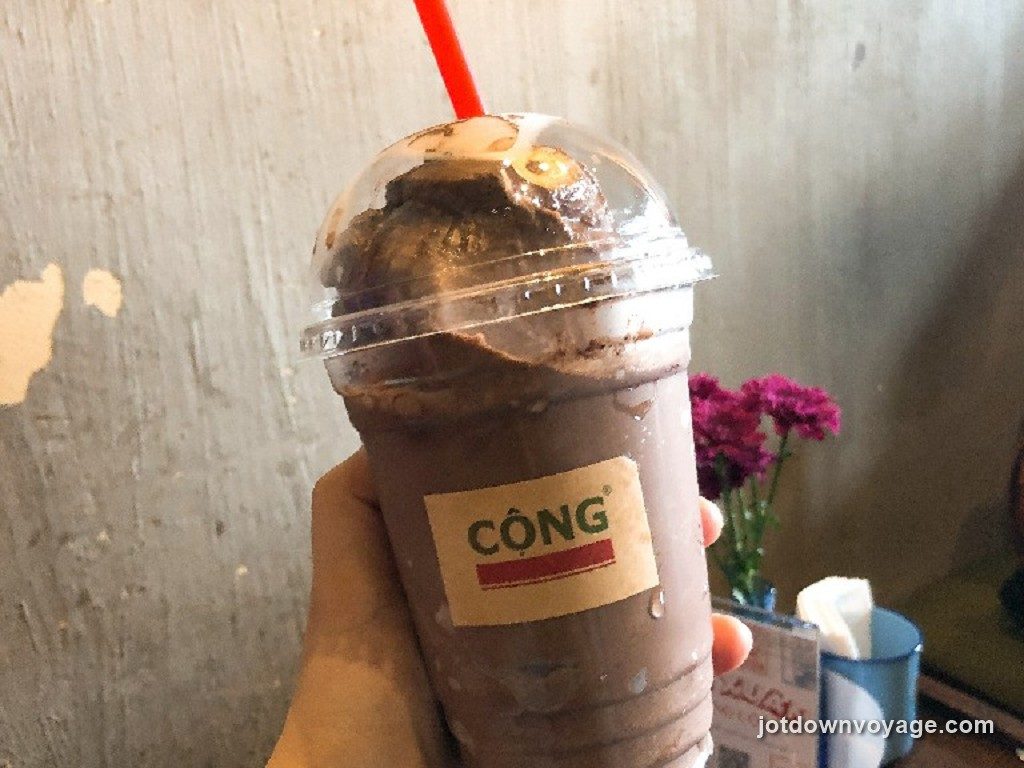 越南咖啡．可可椰奶冰沙 @老城區36古街美食推薦－Cong Caphe 咖啡館．還劍湖．河內自由行食記