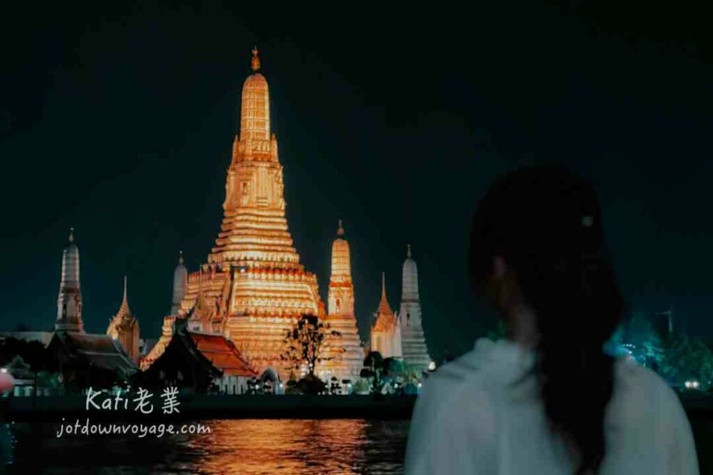 黎明寺 / 鄭王廟（Wat Arun）水岸夜景 ｜2024 曼谷旅遊景點（打卡景點、昭披耶河餐廳）